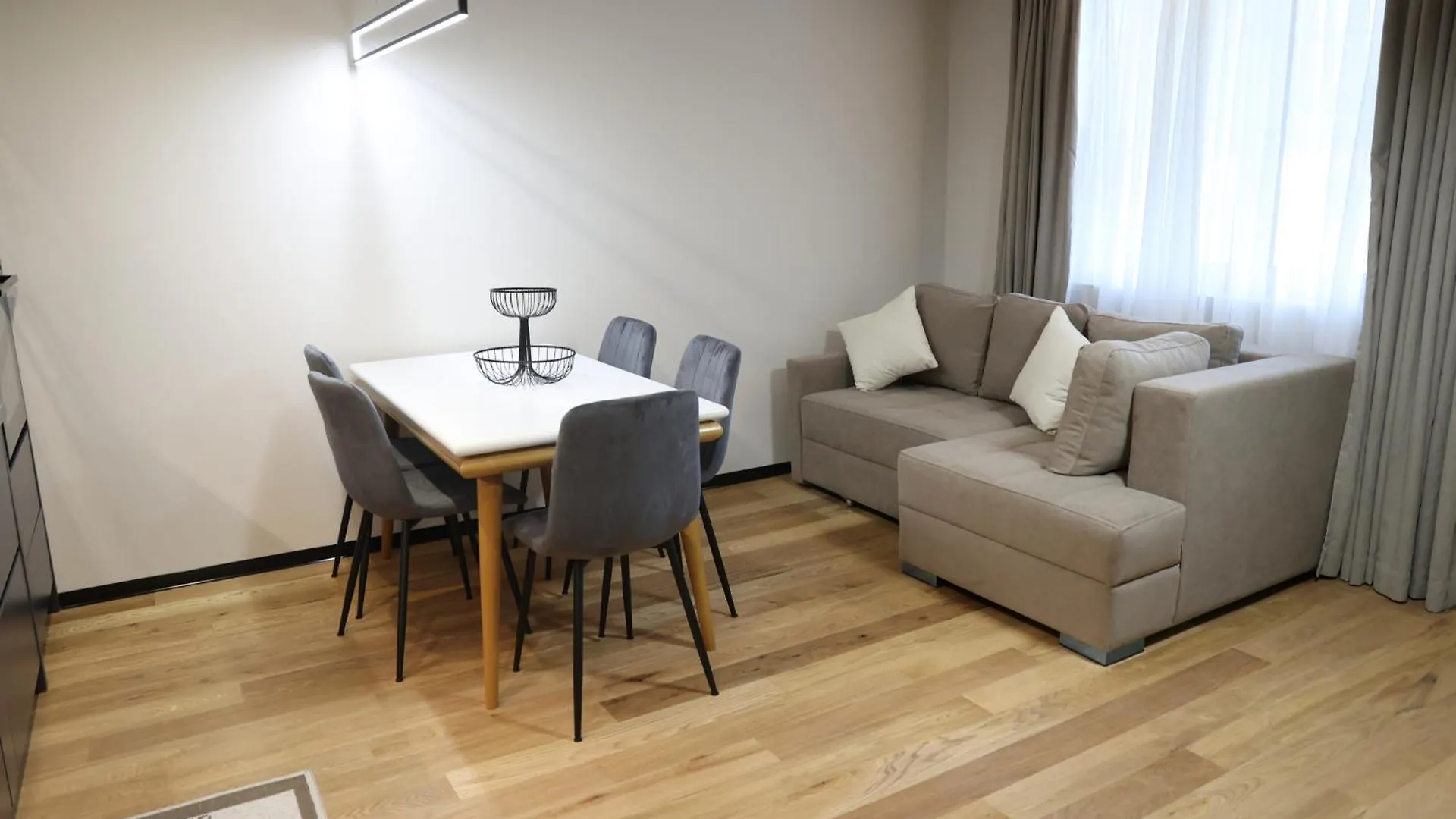 Tirana Premium Apartment 1 0*,  Albania